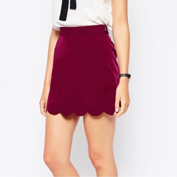 Lush Scalloped MINI Burgundy Skirt size Medium EUC | A-Line Scalloped Hem - Picture 8 of 8
